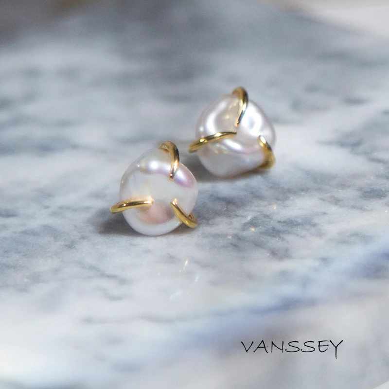 

Vanssey Fashion Jewelry Cloud Natural Baroque Freshwater Pearl Stud Earrings Accessories for Women 2019 New