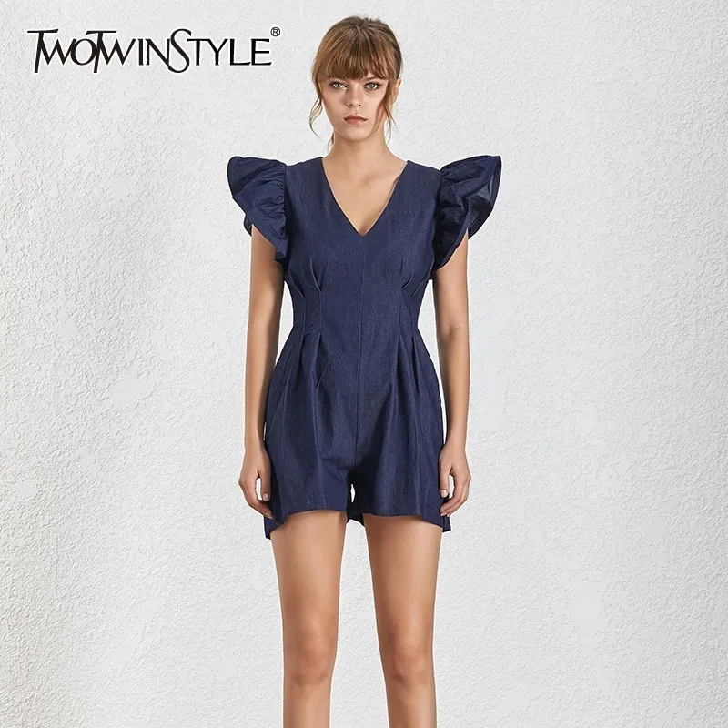Женский комбинезон TWOTWINSTYLE черный короткий с v-образным вырезом и рукавами-рюшами