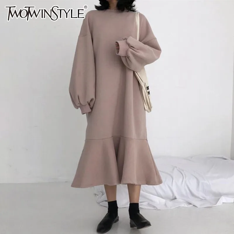 TWOTWINSTYLE Корейская толстовка платье Женский фонарь с длинным рукавом негабаритных