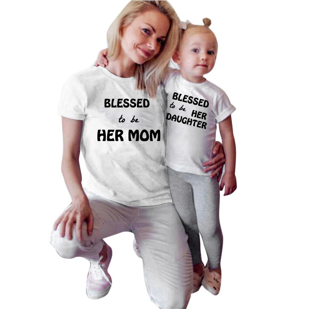 

1pcs Mommy and Me Kids Matching T Shirt Short Sleeve Blessed To Be Her Mom/Daughter Print Family Outfits Summer Family Look