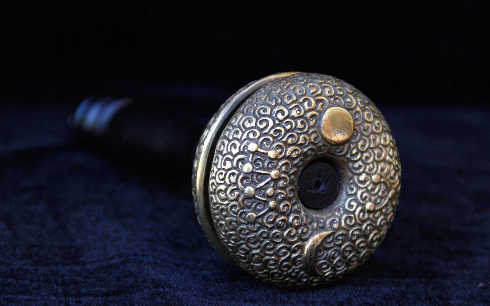Tibet Antique Bronze Tibetan Sun &amp Moon Prayer Wheel Wood Handle | Дом и сад
