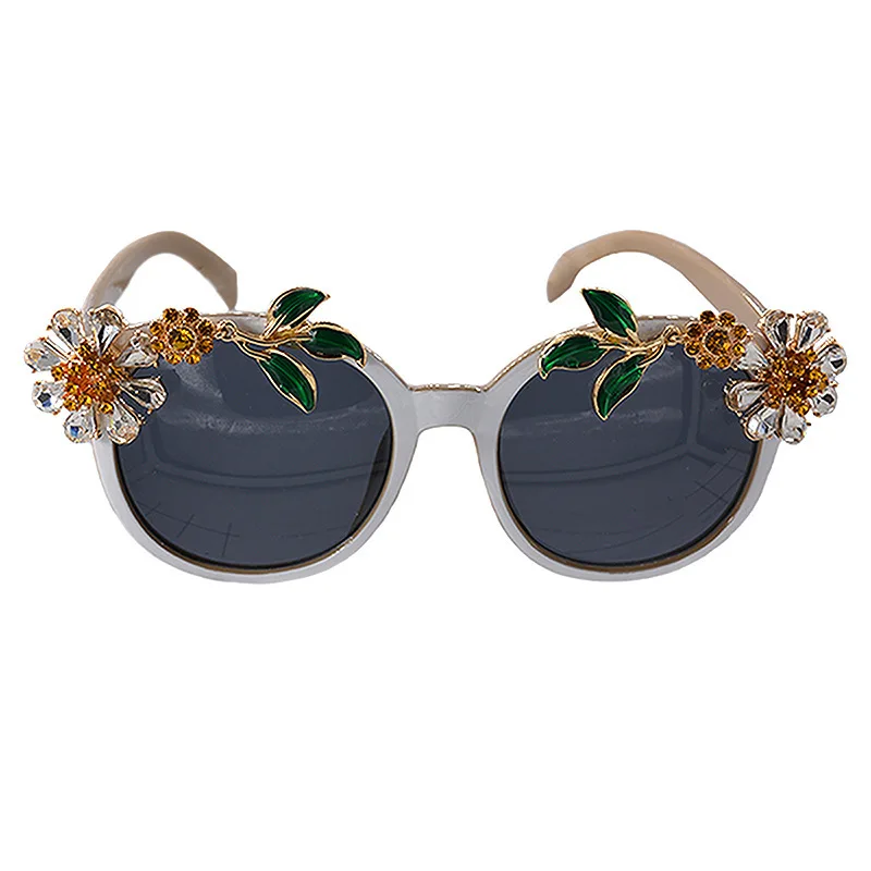 

2021 New Brand Baroque Sunglasses for Women Diamond Rhinestone Leaf Sun Glasses UV400 Shades Cateye Oculos De Sol Gafas Feminino
