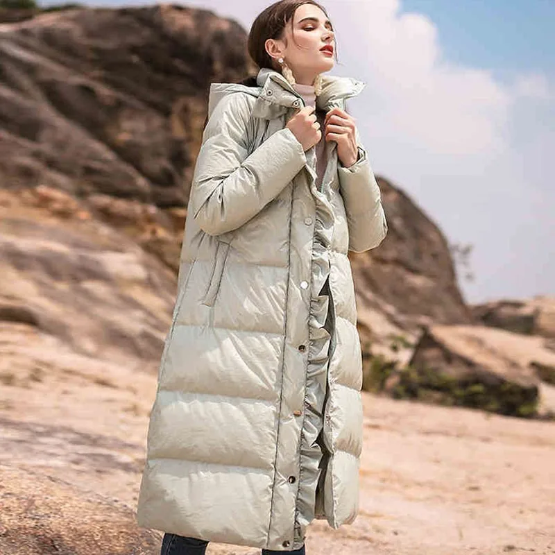 Winter Female Long Thin And Light Warm Duck Down Jacket Women 2018 New Ruffled Fashion Vintage Hooded Parka Plus Size HJ62