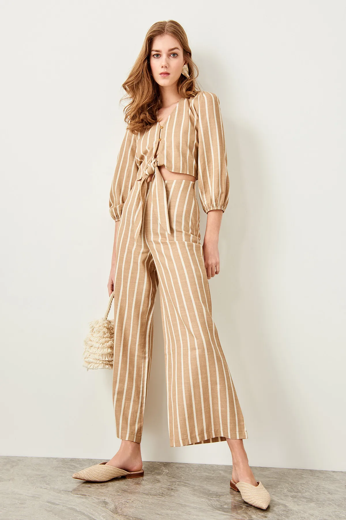 Trendyol Plenty Pants Leg Cream TWOSS19EH0112 | Женская одежда