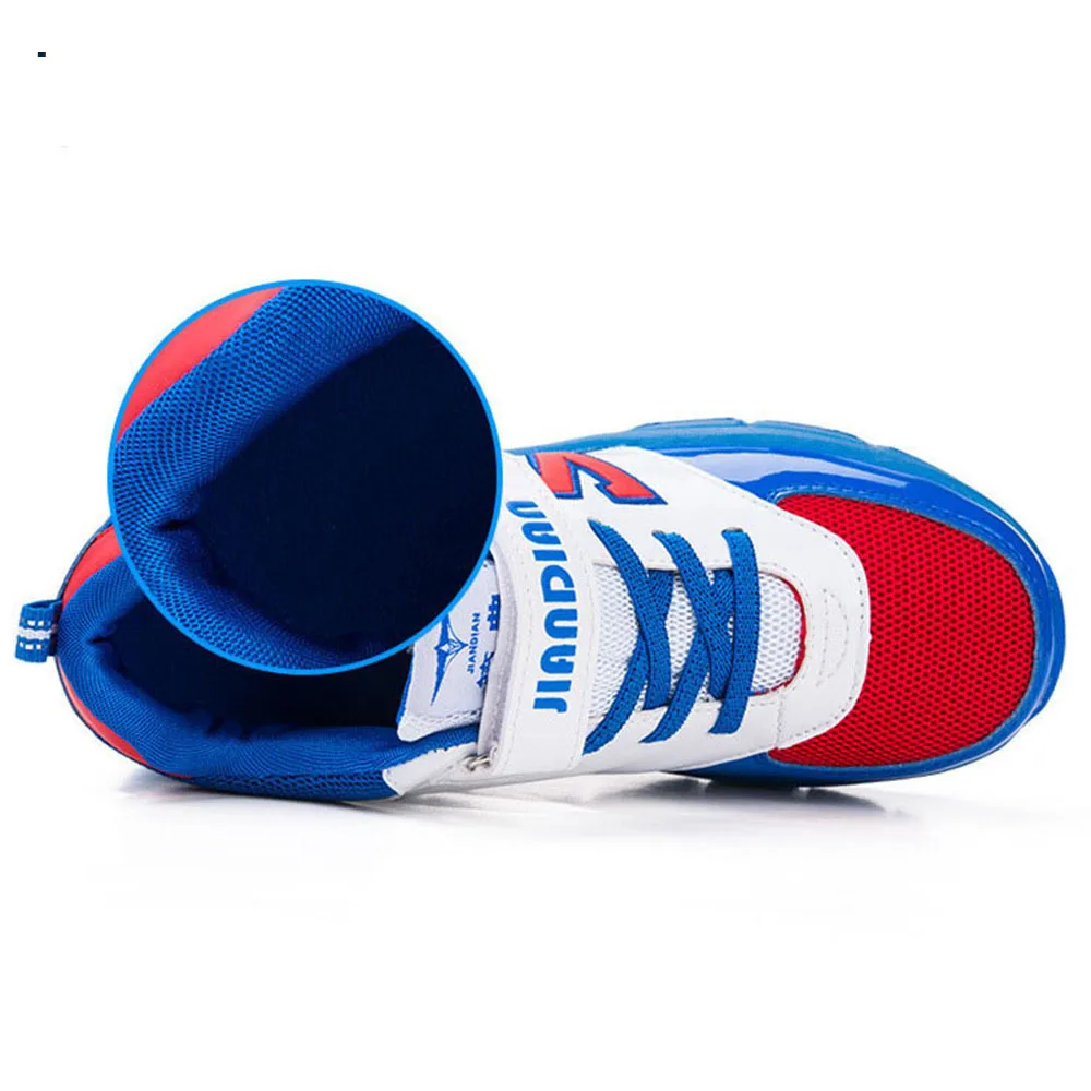 2018 Luminous Sneakers Children Glowing With Led Light Up Shoes Wheels Kids Roller For Boys Girls | Детская одежда и обувь