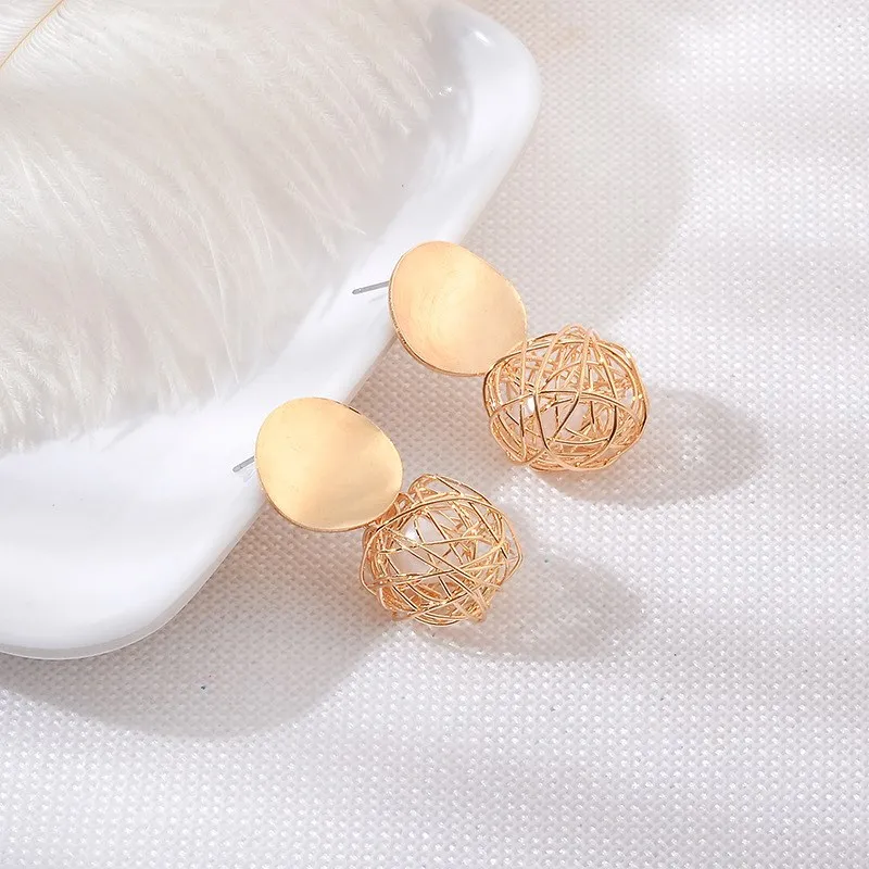 Women 2019 New Metal Geometric Round Stud Earrings Fashion Simple Woven Ear Studs Ball Pearl Jewelry | Украшения и аксессуары