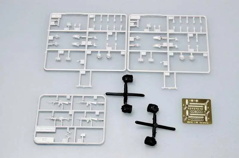 Trumpeter 1/35 00418 U.S. Army in Iraq 2005 | Игрушки и хобби