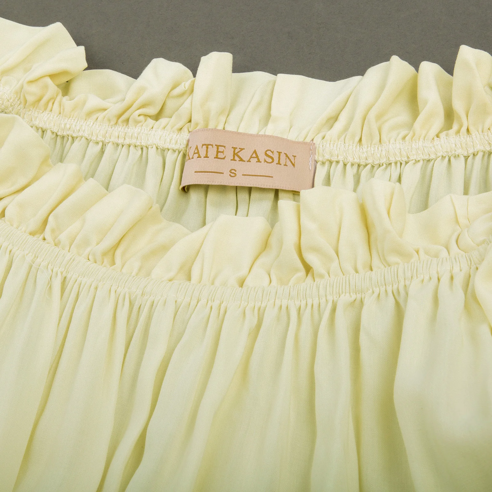 Дешевые женские с коротким рукавом открытыми плечами вырезом лодочкой