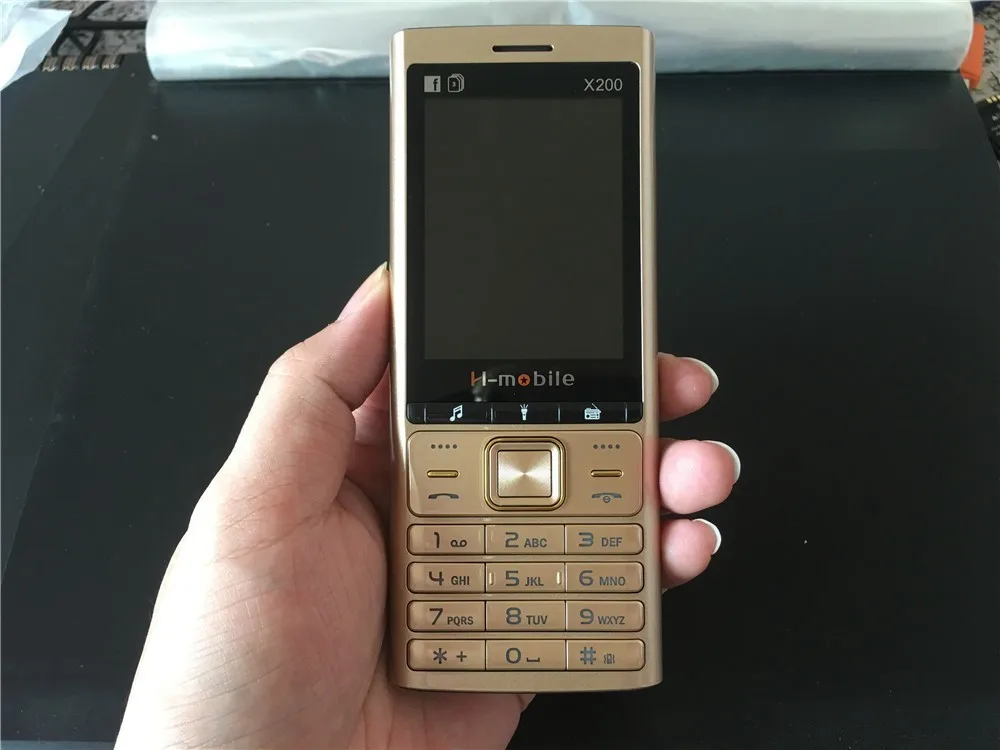 X200 дешевый мобильный телефон 3 sim карты Bluetooth музыкальный фонарик MP3 радио камера