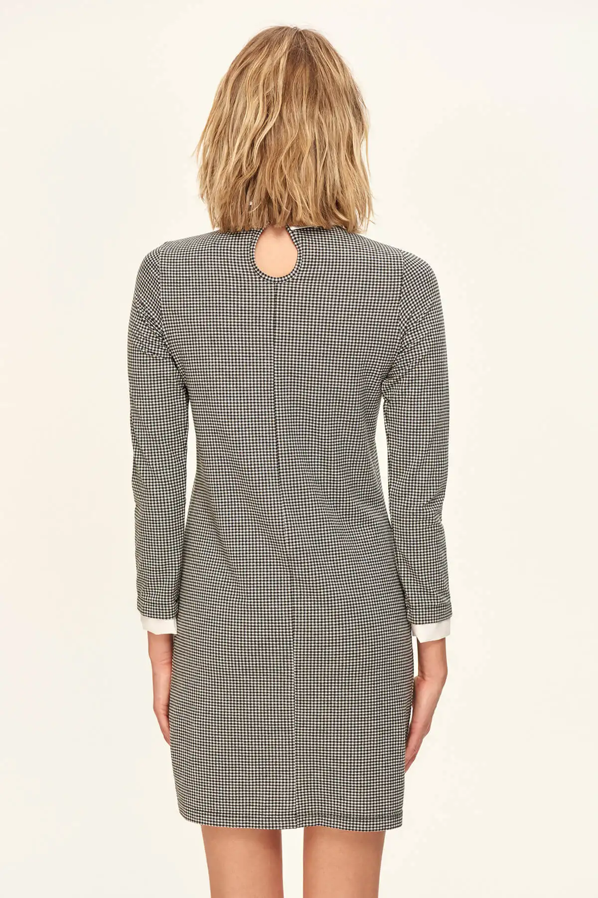 Черное трикотажное платье в клетку Trendyol TOFAW19ST0037|Женские платья| |