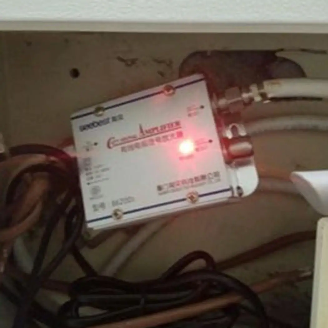 3 выходной порт увеличение четкости изображения 202dB) кабель 3dB 190g ТВ 2 Вт усилитель