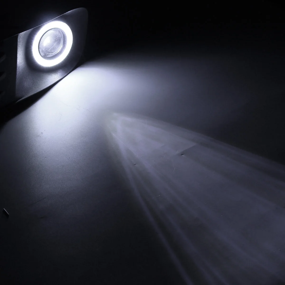 

1Pair Front Bumper Fog Light Angel Eyes Wiring Harness Daytime Running Light Plastic Black Kit for VW transporter T5 2003-2009