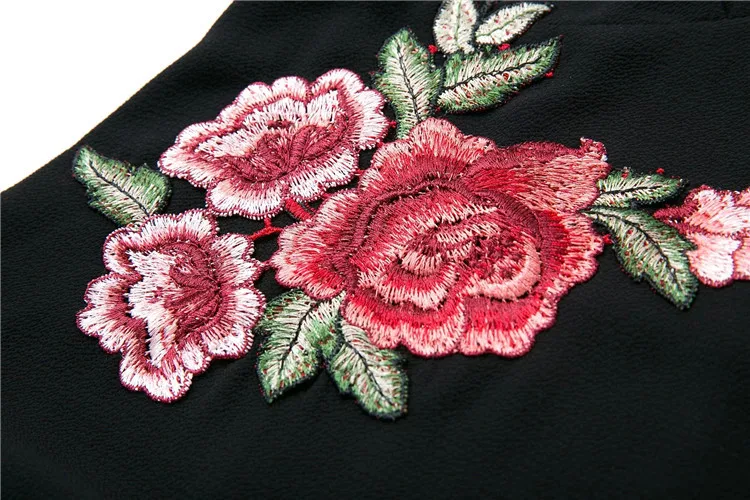 

2019 Summer Women's Sexy Wild Jumpsuit V-neck Embroidery Print Jumpsuit Hh137