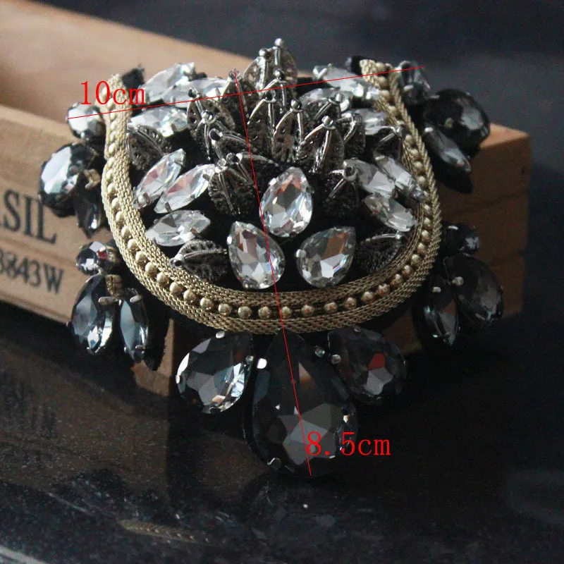 I Remiel новая брошь в стиле панк с заклепками на плече костюм Epaulette Charreteras Hombro Kpop