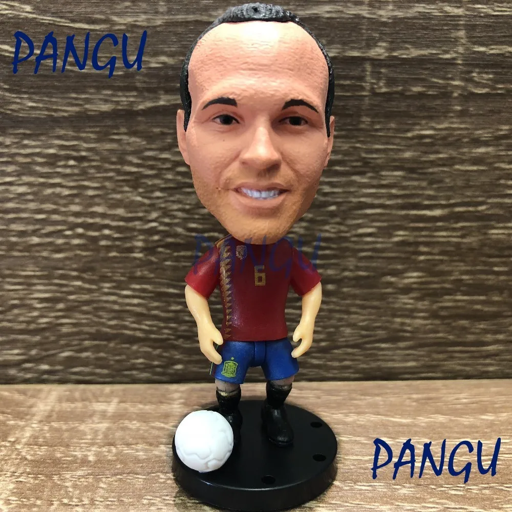 Фигурки кукол Soccerwe спортивные звезды Iniesta #6 2018 подвижные швы Смола Модель игрушки