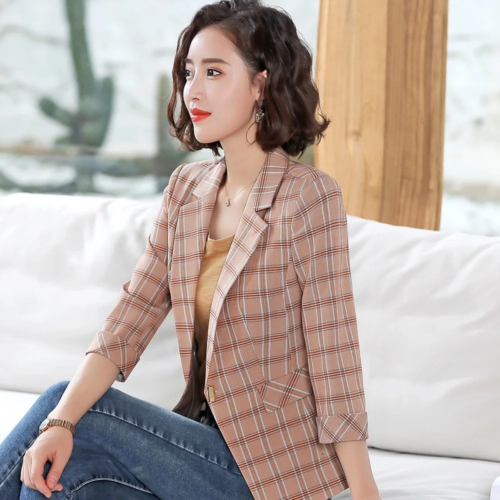 Женское летнее пальто в полоску элегантное белое с коротким рукавом и воротником