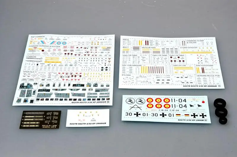 Trumpeter 1/32 02279 EF-2000B Eurofighter Typhoon | Игрушки и хобби