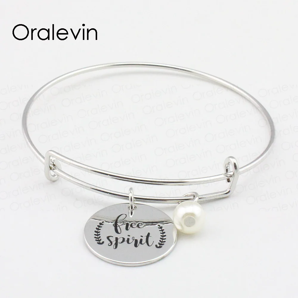 Свободный дух вдохновляющие ручной штамп выгравированы Подвеска Шарм