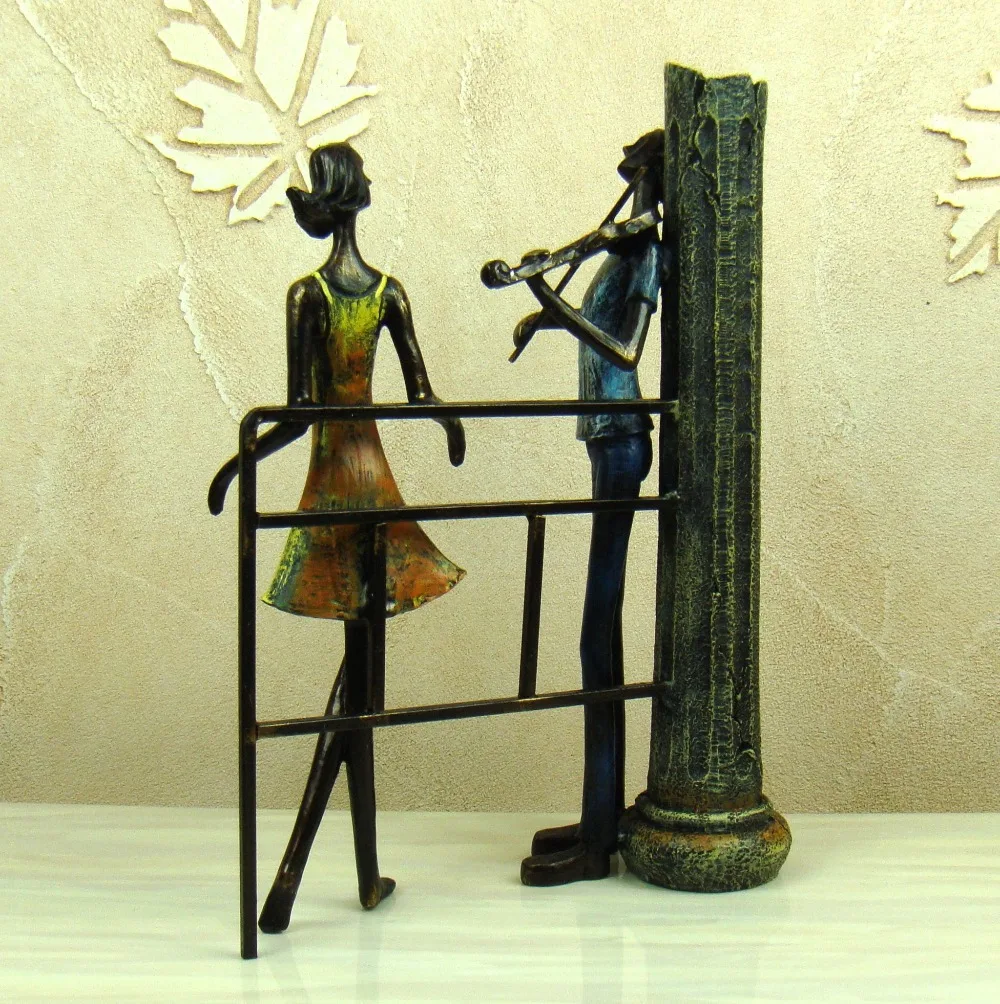 Ретро Кованое искусство предложение фигурка влюбленных абстрактная Смола