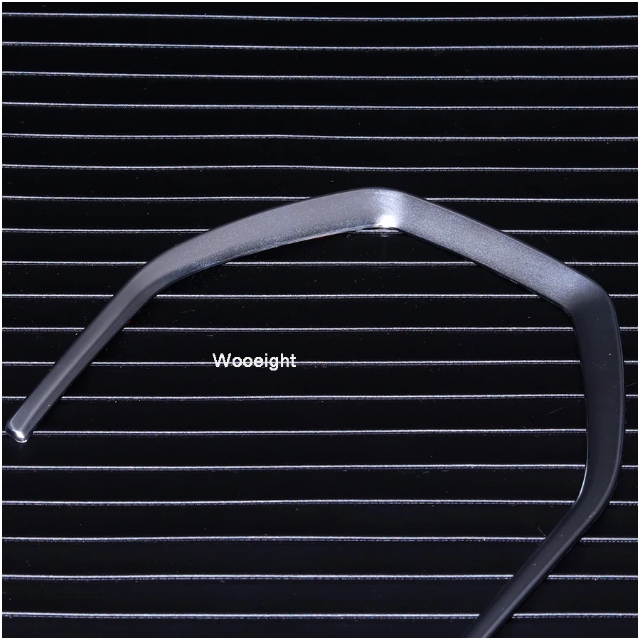 Wooeight Car Interior ABS Chrome Steering Wheel Decoration Strips Trim Frame For Land Rover Discovery Sport 2015 2016 2017-2019 |