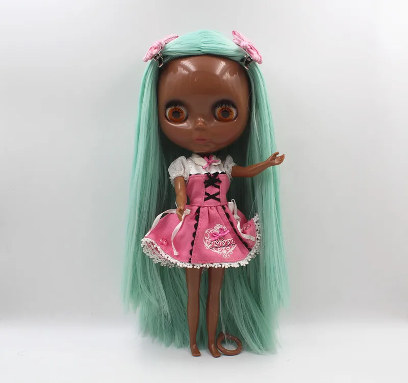 Кукла Blyth Blygirl светильник зеленые прямые волосы глубокое черное тело телесная