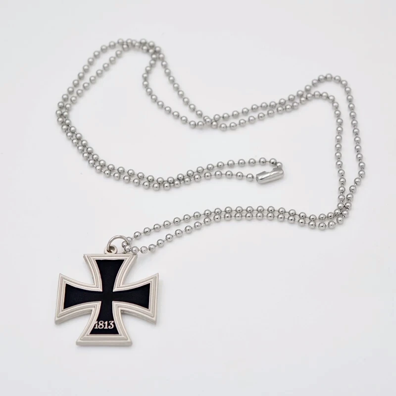WWII mini iron cross badges German medal key chain ring with box Drop shipping