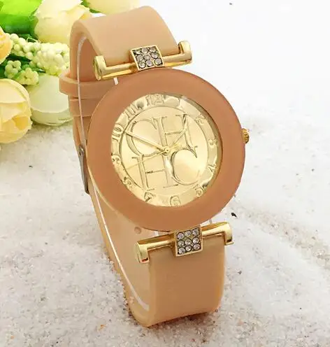 

New Lover Watches 2020Top Selling CH Quartz Women Watch Reloj Crystal Silicone Sport Digital ladies watch Zegarek Damski