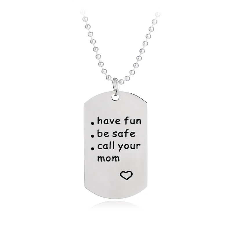 Модные подарки на выпускной брелок 2018 Веселитесь с надписью Будьте в