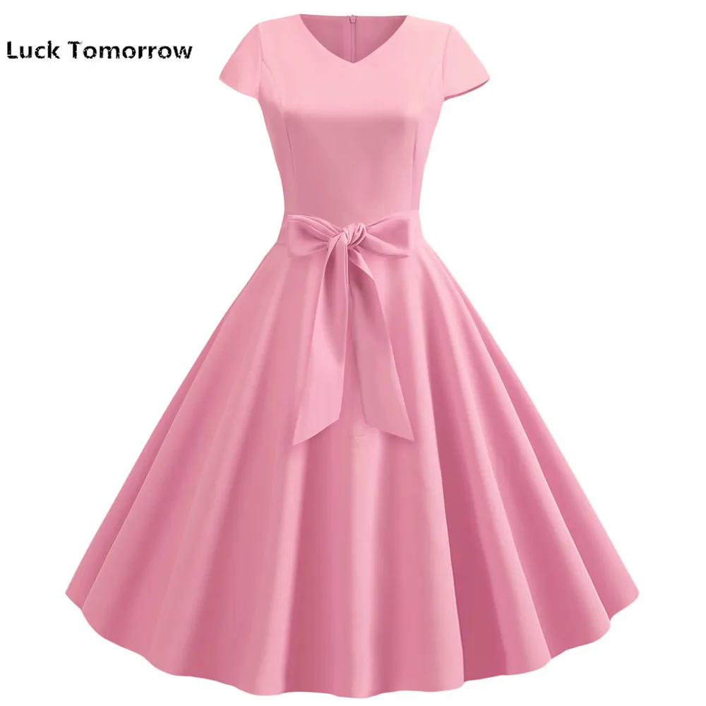 Женское винтажное платье в стиле Хепберн черное однотонное с рукавом крылышком