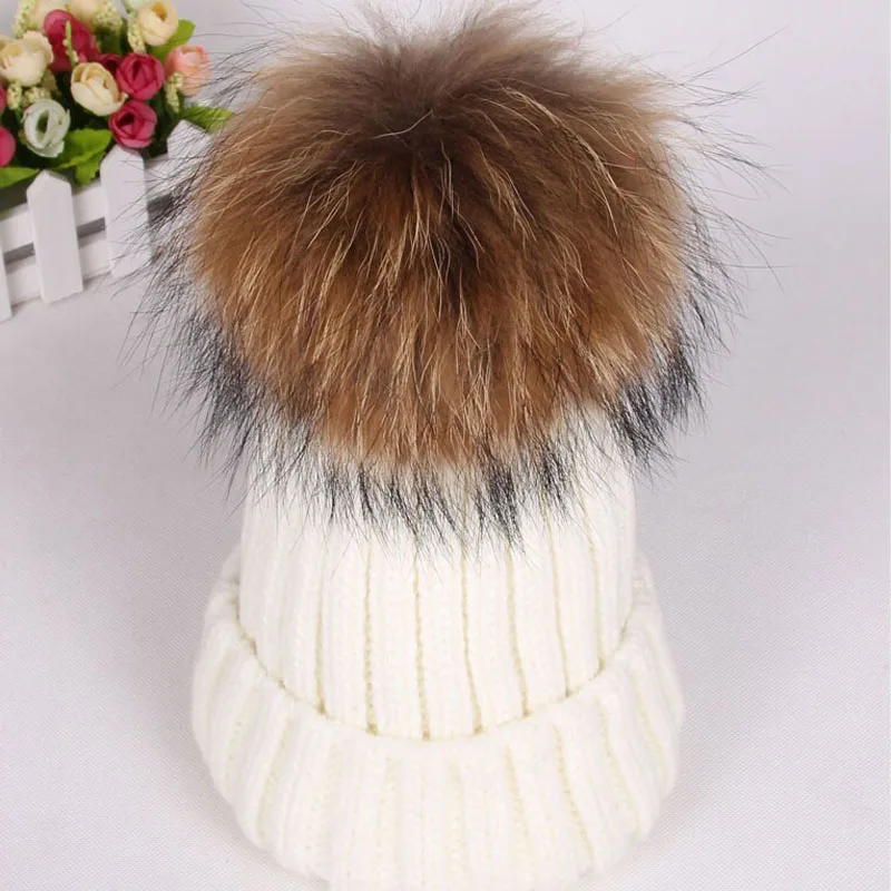 

Winter Knitted Real Fur Hat Women Thicken Beanies with 15cm Real Raccoon Fur Pompoms Warm Girl Caps snapback pompon beanie Hats
