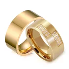 Обручальные кольца с фианитами, золотого цвета