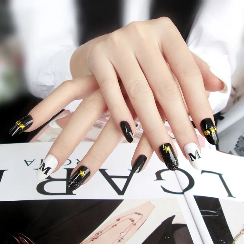 Small round head 24pcs fashion black and white False nail with Metal Nail Tips Art Design Letter Fake Nails Glue sticker | Красота и