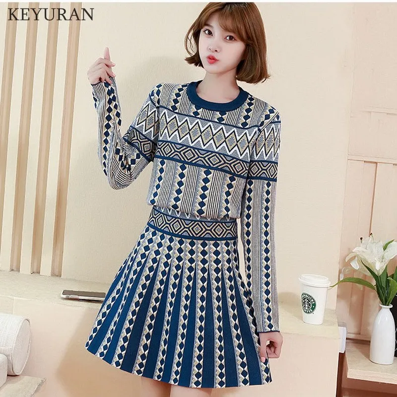 

2020 Autumn Winter Knitted Two Piece Set Women Long Sleeve Pullover Sweater + High Waist Pleated Skirt Suit Knitwear Dress 2602