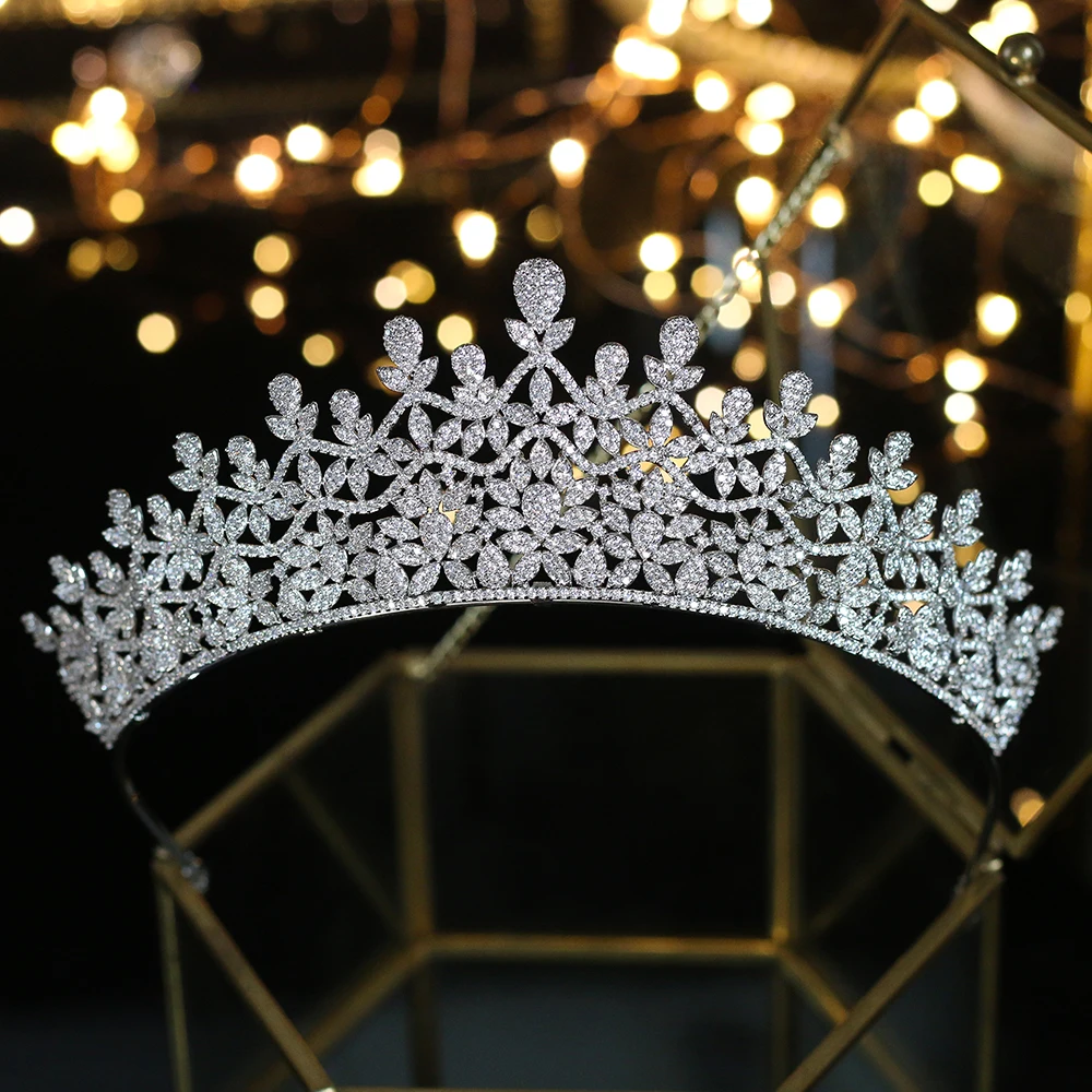 Patron de la vendimia gran corona de bronce CZ rhinestone disenador misterioso y clasico pelo novia Tiaras aniversario