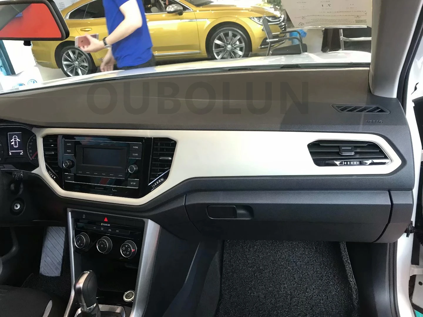 Для Volkswagen T-Roc ТРОК углеродного волокна Краски спереди вентиляционное отверстие розетки крышка центр Управление Панель крышка отделка