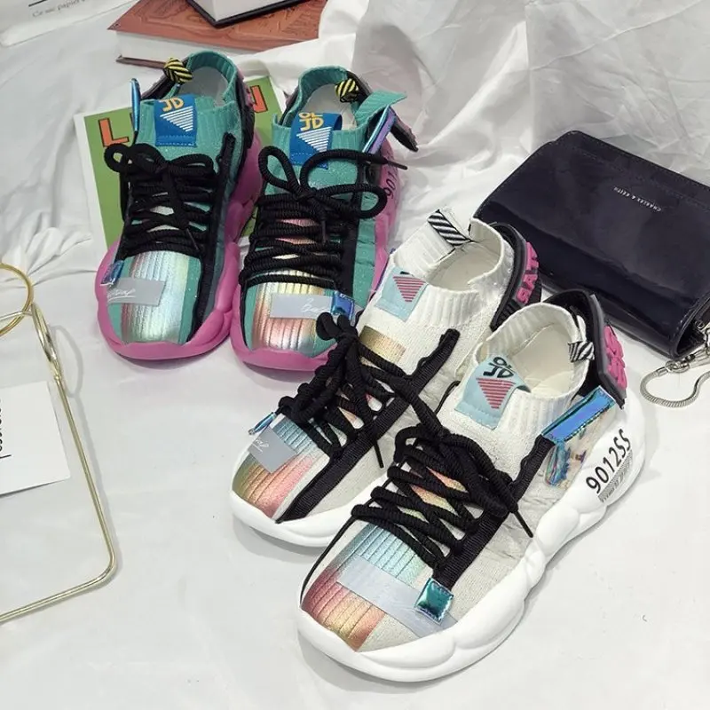 Женские кроссовки на толстой платформе модные повседневные разных цветов