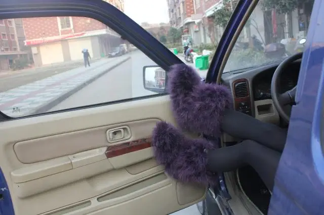 Violet Зимние сапоги из страусиного меха; женская зимняя теплая плюшевая обувь на меху; коллекция года; модные пушистые ботильоны для дома; Милая женская обувь с мехом; Лидер продаж - Цвет: Violet