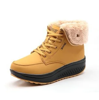 Женские бархатные ботинки на платформе теплые ботильоны плоской подошве с