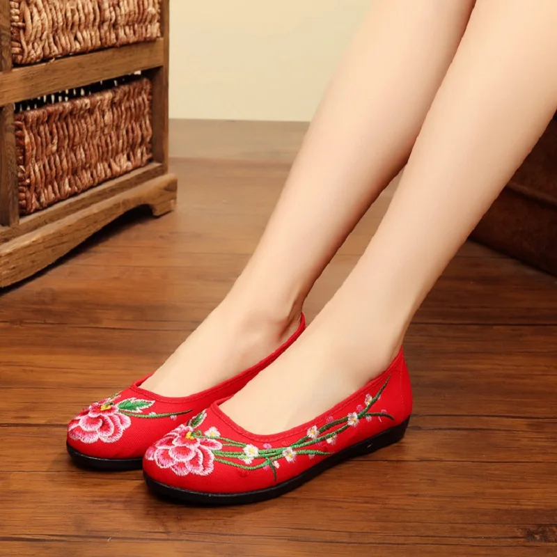 

Cresfimix zapatos de mujer women fashion floral embroidery flat shoes lady casual black flats female comfortable shoes c2037
