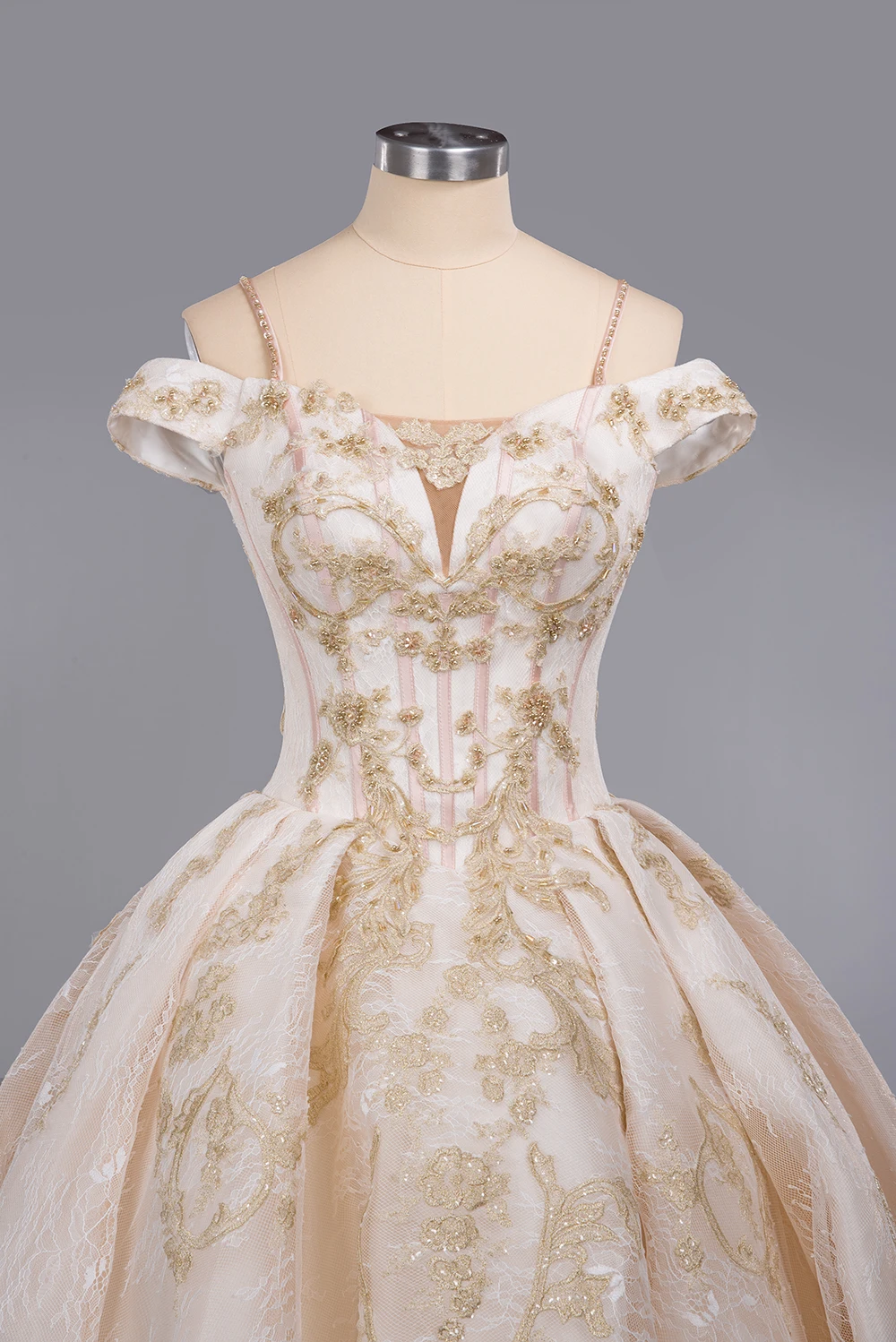 Свадебное платье цвета шампанского роскошное блестящее свадебное с блестками