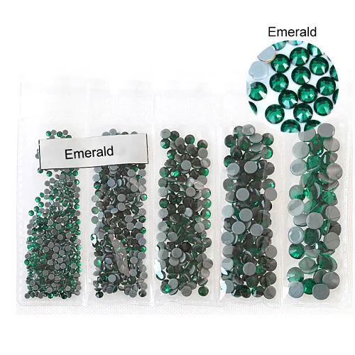 Emerald Смешанные размеры стеклянные стразы исправление хрусталя и искусственного алмаза AB железо на стразы Flatback исправление стразы для одежды B3700 - Цвет: Emerald