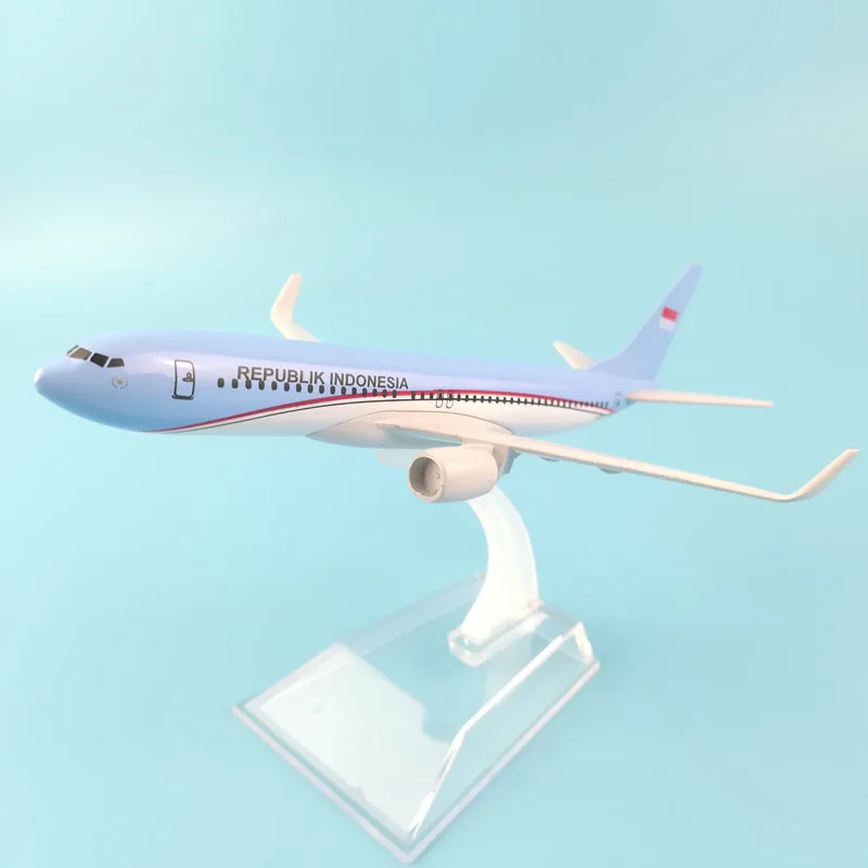 Воздушный пассажир модель самолета Боинг 737 Рег Индонезии металлический сплав