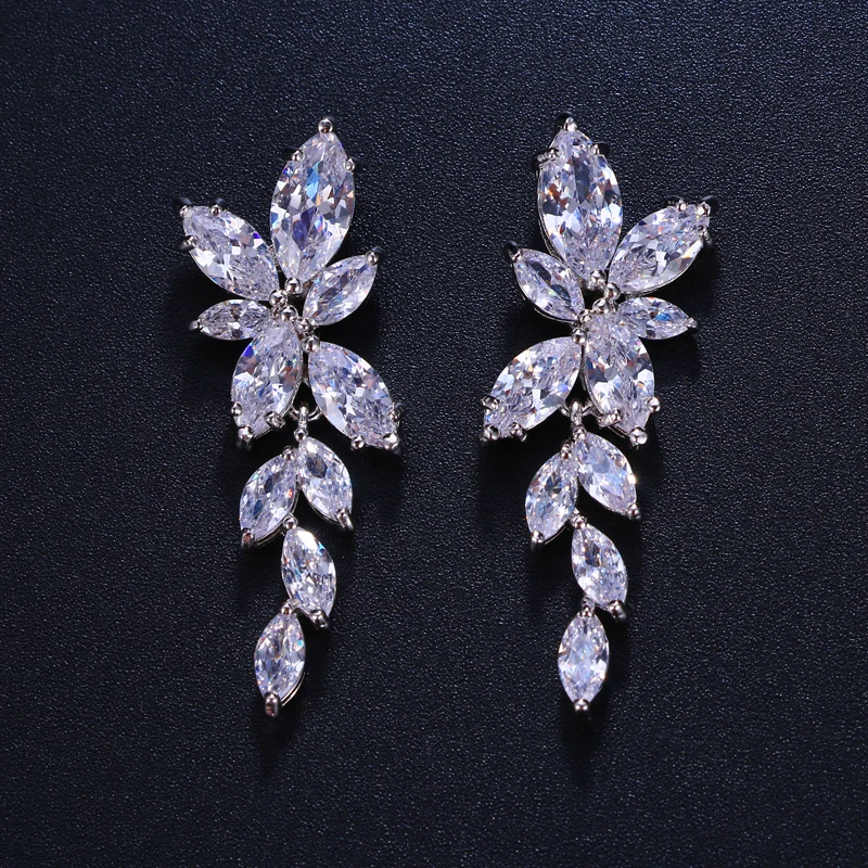 GMGYQ Aretes De Mujer impernos 2018 циркониевый режим Zomer Stijl Sieraden Lange bungelunde Leaf Oorbellen Voor