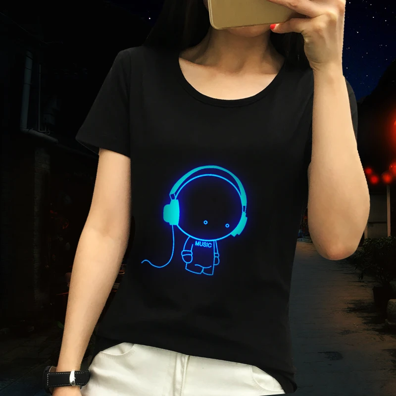 100% хлопок женская летняя синяя флуоресцентная футболка с аниме Snicker Grin