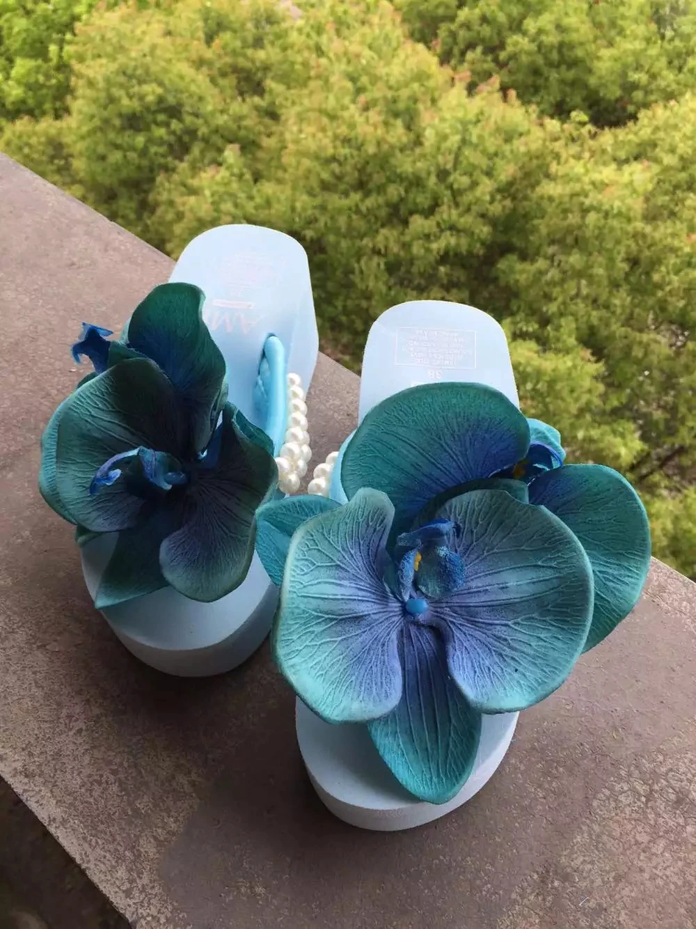 Летние женские шлепанцы на платформе Женские танкетке с цветочным