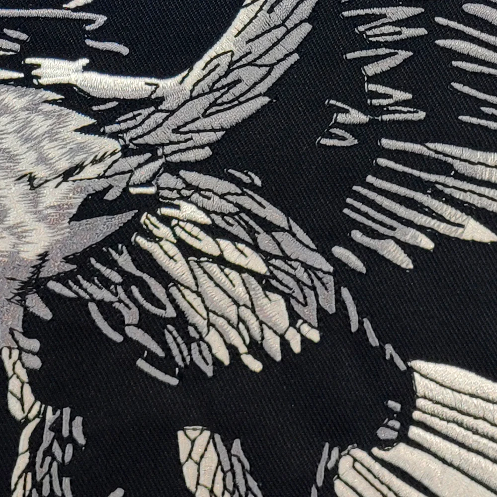 Серебристые свирепые нашивки с орлом вышивкой на задней стороне куртка для