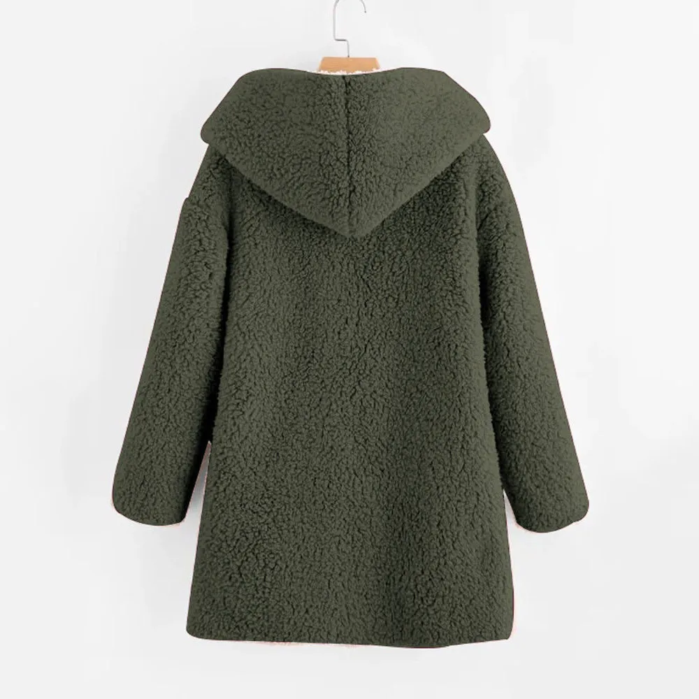 Повседневная осенне зимняя женская куртка на пуговицах с закругленным подолом и