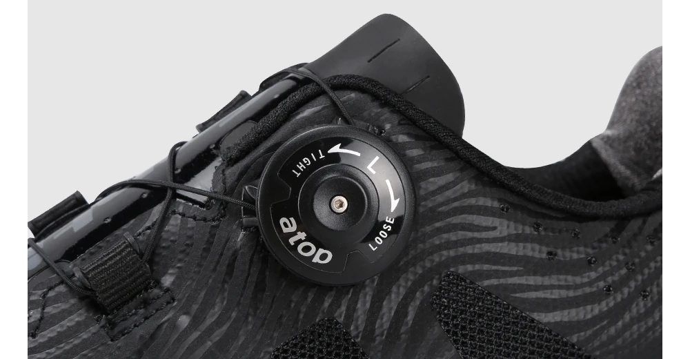 Santic Men Cycling Road Shoes Lace-up Nylon Sole Cycling Athletic Racing Team Bicycle Shoes Breathable Cycling Clothings MS17005