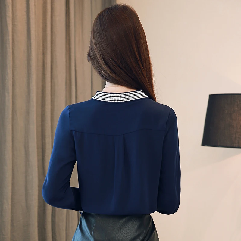 2018 Осенняя Новая модная женская шифоновая блузка с v-образным вырезом и цветами
