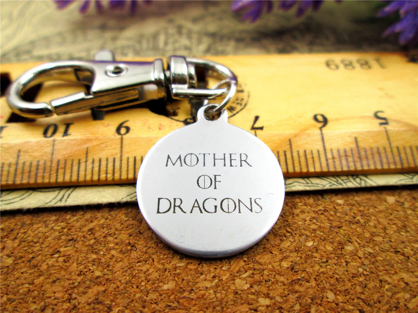 

3pcs/lot high quality keychain with 20mm stainless steel circle round "MOTHER OF DRAGONS" charms keychain